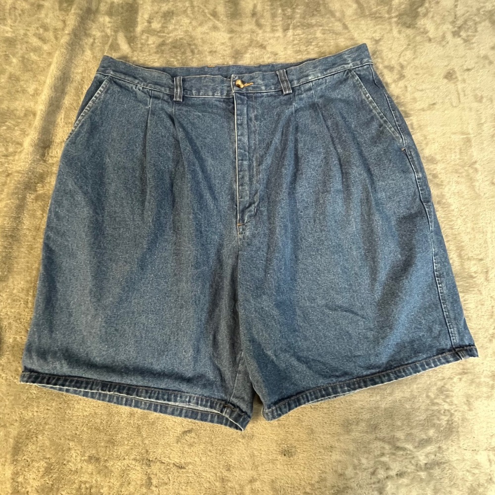 Disney Denim Shorts 38 Blue Animal Kingdom Pleated Vintage Walt Disney‎ World